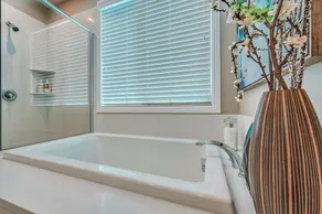 1000MBPS Wifi★One Story Luxury 5 Bedrooms Model Home - Image 3
