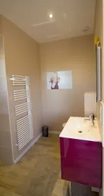 Vacation home with private swimming pool Rates for up to 8 people for up to 10 with extras - Image 5