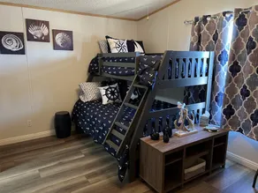 Beautifully Remodeled 2Bed/2Ba in Willow Valley with Lots of Parking - Image 5