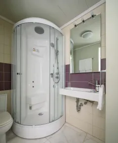 Charming  Double Room with Balcony overlooking Hydra Town - Image 2