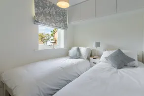 Beach Retreat - Image 5