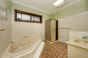 Relax and enjoy - this holiday home is located opposite main beach,... - Image 3