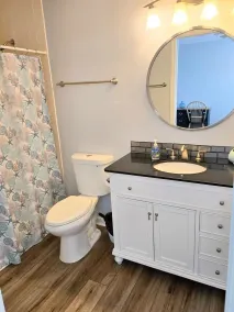 The Bee's Knees-Adorable Cottage w/Optional Golf Cart - Image 5