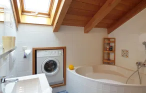 2 bedroom gorgeous apartment in Egling - Image 2
