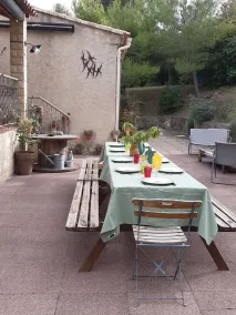 Rilassati a bordo piscina e il suono delle cicale ... - Image 2