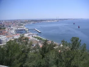 Setúbal -Lisbon Wonderful room with a view to the sea and mountain - Image 5