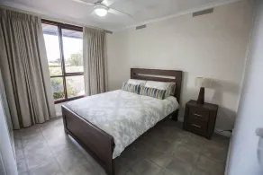 Foxy Lodge - Lakeside getaway - Image 4