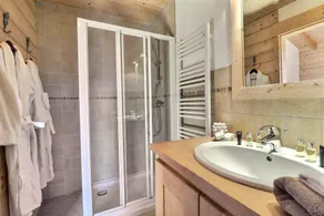 Appartement 4 pièces à Morzine avec parking, piscine l'été - Image 2