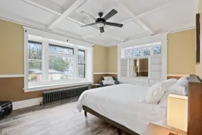 Stunning Craftsman Home in Manito FREE parking - Image 5