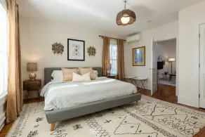 Retro Apartment | Furnished Monthly Rental in Belmont - Image 5