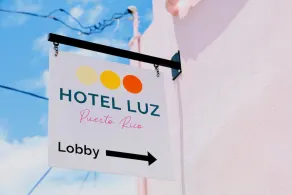 Room 3: Vibrant Walkable Hub in Santurce - Image 5