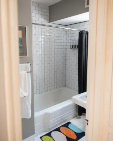 Modernized Retro Home In The Montrose - Image 4