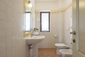 35sqm apartment in the countryside with pool park and riding stables - Image 2