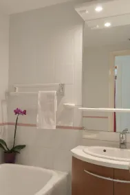 Villa Classic 3 bedrooms - Santa Giulia - Residence with heated pool - Image 2