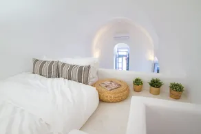 Twin Cave House - Image 4