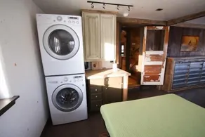 100 Year Old Home in Historic Downtown A / C, Spa privatif, 70Amp chargeur de voiture - Image 3