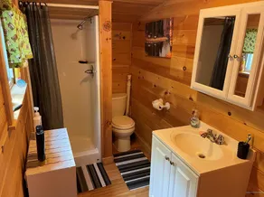 Cozy Maine Lakefront Cabin near Colby College - Image 4
