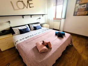 FLORENCE HOMEAWAY - COZY APARTMENT NEAR FLORENCE AIRPORT -18 min from City center - Image 4
