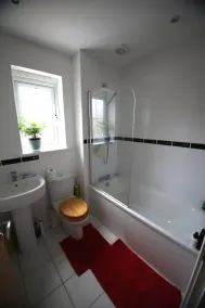 Lovely Lymm Property - Image 3