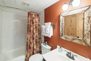 Well-appointed lakefront villa with gameroom at Giants Ridge - Image 3