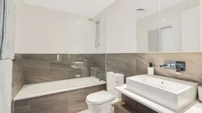 Escape 201 - Beachfront Luxury in Bilinga/ North Kirra - Linen Provided - Image 5