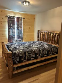 Cabin # 3 at Northern Comfort w/opt side by side rentals - Image 3