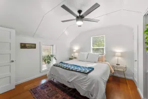 2 Bedroom Cabin in the Woods - Image 5