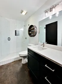 Mesquite Hideaway- Downtown Luxury Loft w/ free parking - Image 4