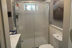 3 Bed - Sleeps 6 - Pet Friendly - Hot Tub - Sauna - Image 3