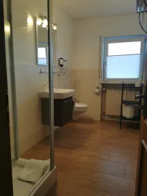 Ferienwohnung Kornfeld, 76 qm, mit Küche und Balkon - Image 2