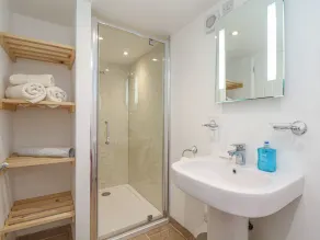 BOS LOWEN, pet friendly, character holiday cottage in Mousehole - Image 2