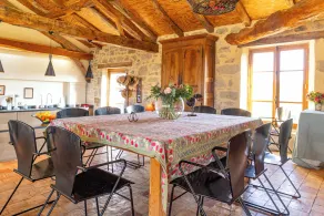 Charming house 22p with swimming pool, tennis court, pétanque, playground & view - Image 3
