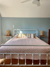 Country Beach Hideaway -10 min to Narragansett/Newport and beautiful RI beaches! - Image 3