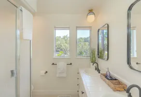 3900 Palm House on Cabrillo - Image 4