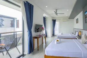 Romantic 3BR Villa w/hot tub - b.fast & bikes icl. - Image 5