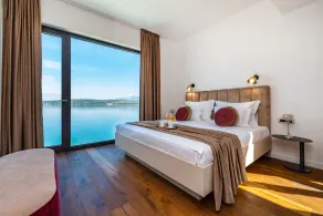 Luxury Villa Novita with Pool - Image 5