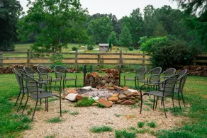 The Lodge - Cozy farm stay with hot tub & breathtaking views 10 min to FL & WBS - Image 5