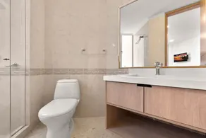 Beautiful Duplex of 177 meters / 3 rooms / Lagos del Peñón - Image 5