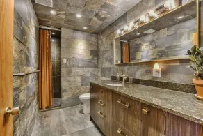 Chalet River Front Spa Peninsula - Image 2