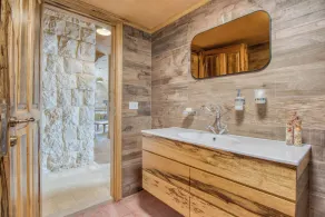 Red Oak House With Garden & Terrace in Assia, Batroun - Image 3