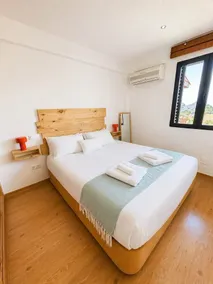 Apartment with amazing views to San Juan Lake - Image 3