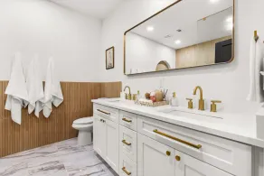 The Gatsby - 7BR Estate with Pool & Mini Golf - Image 4