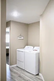 Peaceful and beautiful 2 bedroom 1 bathroom condo with full kitchen. - Image 2