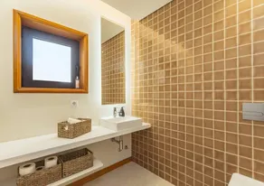 6-Bed House - Sleeps 12 - Pool, Bbq, Pool Table - Image 3
