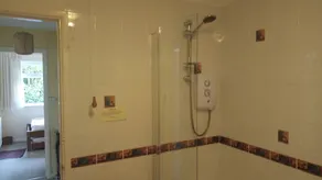 Family Friendly Comfortable Holiday Home - Image 3