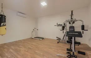 4 Bedroom Gorgeous Home - Image 2