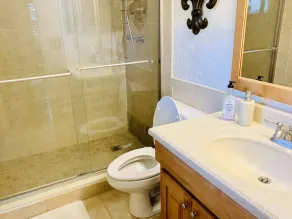 Intracoastal Key West style Apartment- Walk to beach and restaurants - Image 3