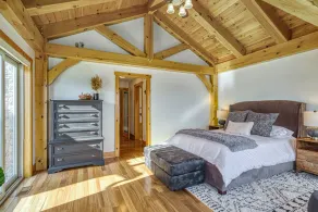 Exclusive Private Waterfront Escape for Big Groups on 4 Acres - Image 4