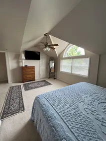 Waterfront Year round cottage, Ice fishing, Snowmobile trails nearby!! - Image 5