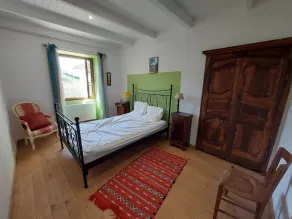 hus med uppvärmd pool och studsmatta - Image 5
